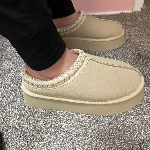 Platform mini boot slippers ❤️ - Picture 7 of 7